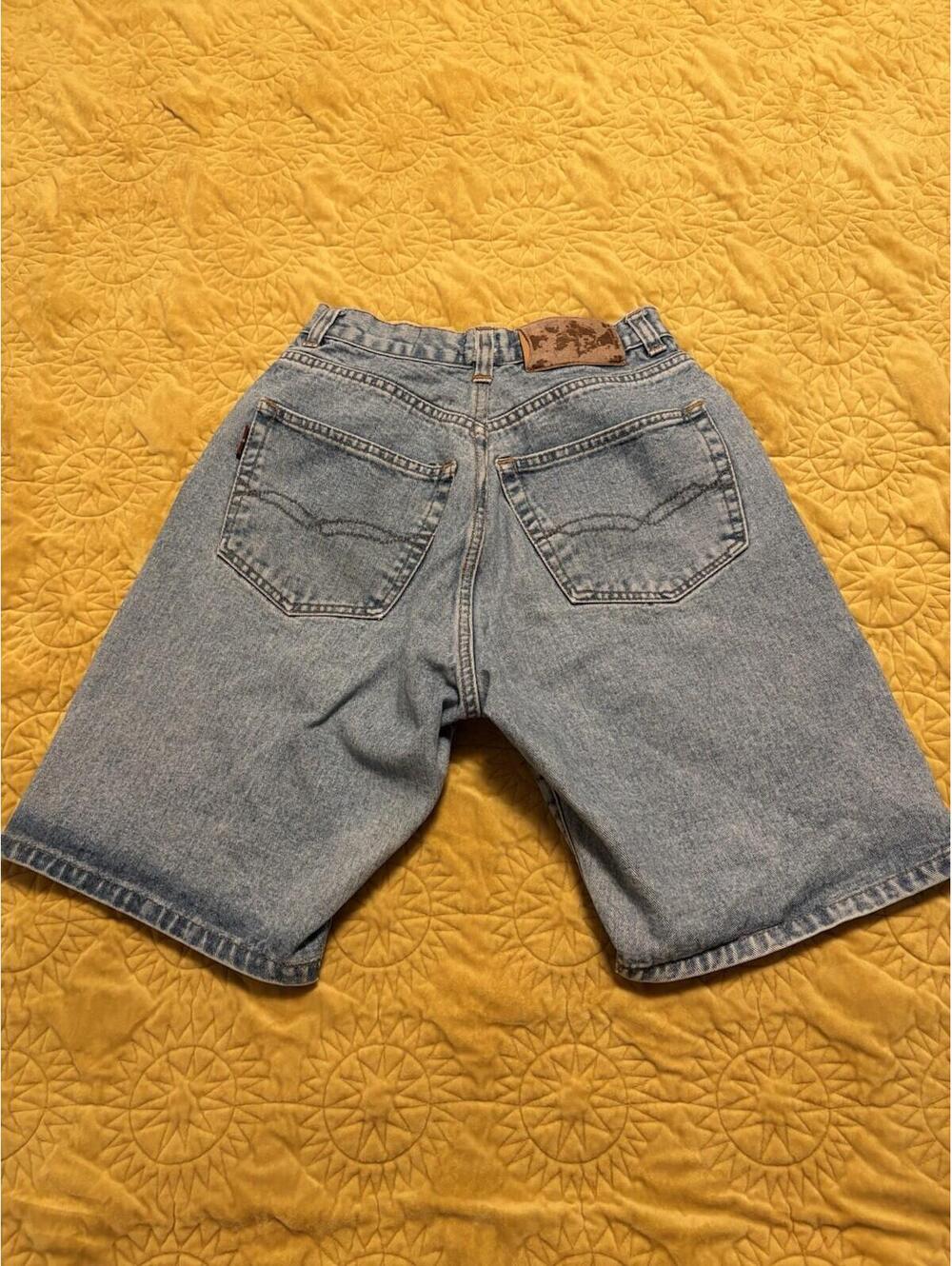 Chico’s RARE Vintage 90s Women's Blue Denim Shorts Paisley Jorts Size 2 - Picture 2 of 9